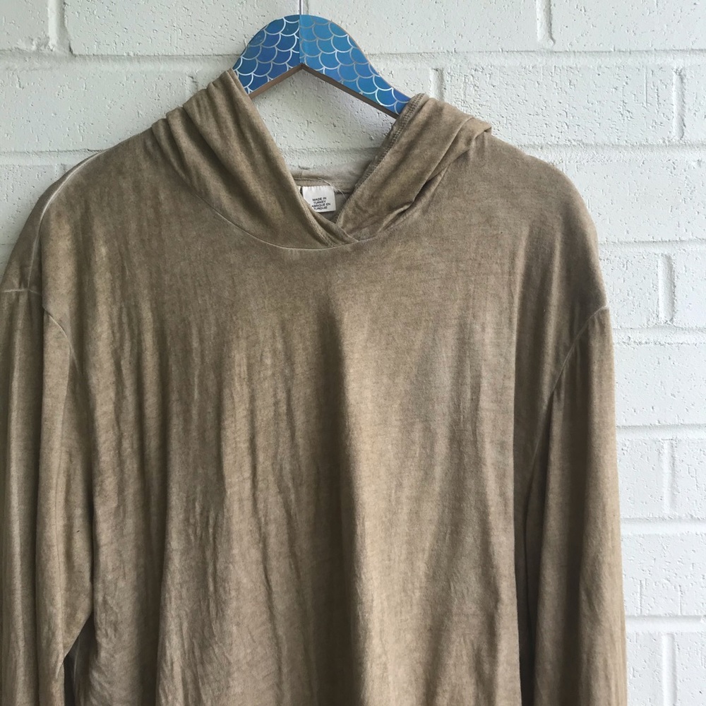 Urban Outfitters Men Yellow Layered Hooded Tee - Picture 2 of 6